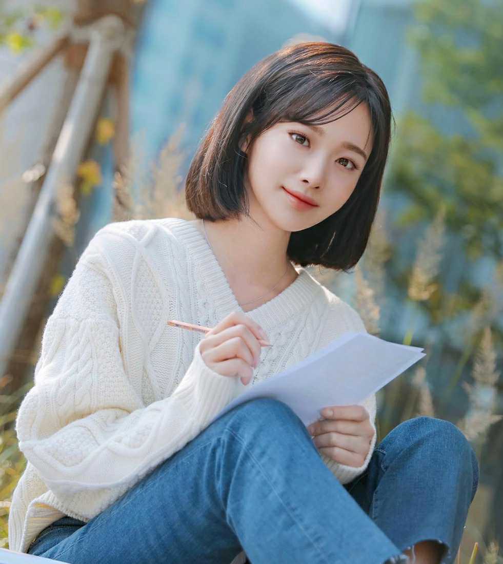 이미지: 스마일게이트 한유아(Yua)