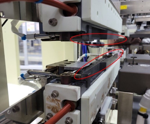 이미지: 배터리 파우치 압착 장비