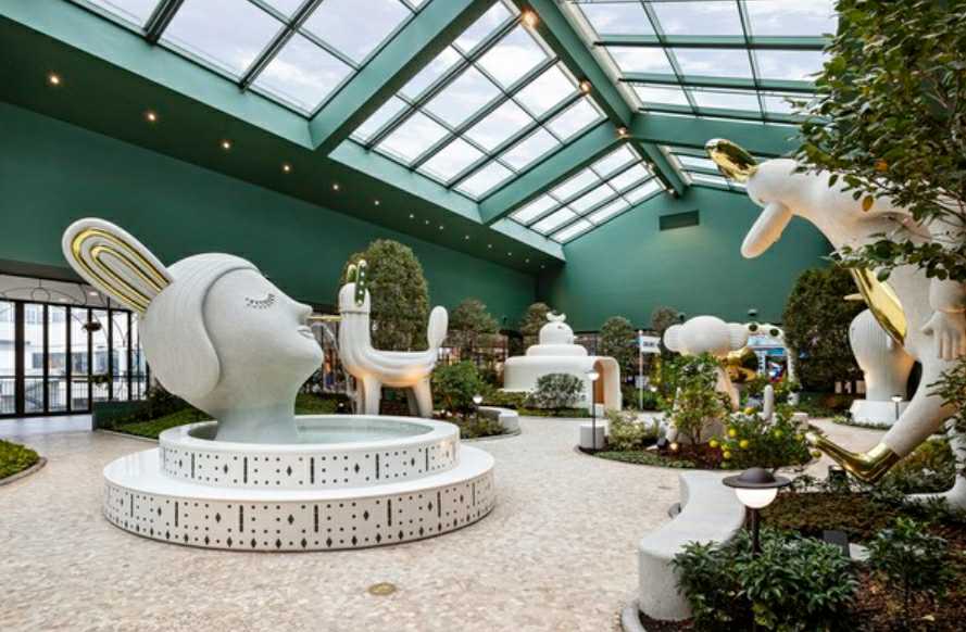 이미지: 현대백화점 '메타버스 모카가든'